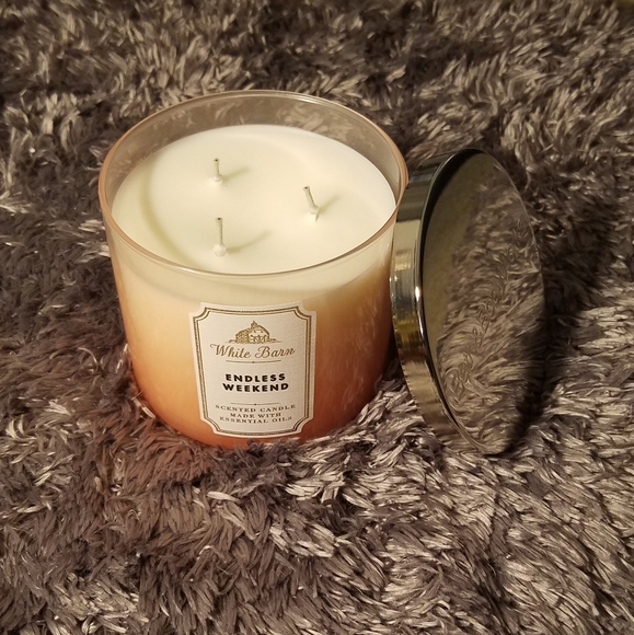 Bath & Body Works Weekend Bundle! - Picture 3 of 3